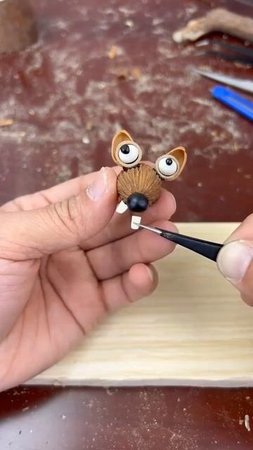 Белочка 🐿️
#белочка #ручнаяработа #белочкасвоимируками #рукоделие #шишки #творчество #handmade