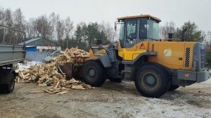 Погрузка Дров Фронтальным Погрузчиком SDLG-936