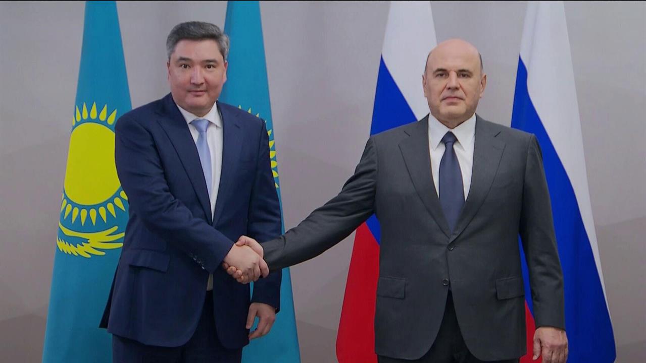 На Международной экологической конференции состоялась встреча премьер-министров России и Казахстана.