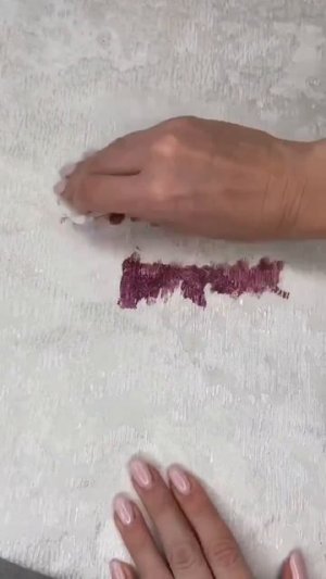 Отмыть ручку с обоев