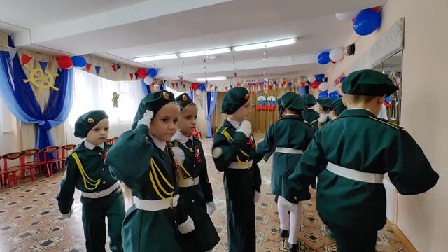 Районный смотр-конкурс строя и песни. Отряд _Пограничники_ смотреть онлайн