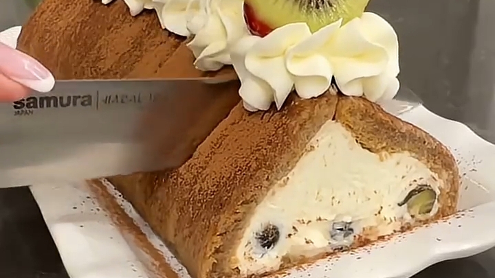 Нежный Тортик, который тает во рту...🍰😋    Рецепт в описании ✍️