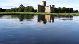 Каменный страж под дождём — Баллада о старом замке | Готическая музыка | Мистическая песня о тайнах