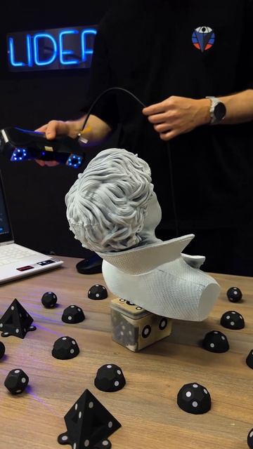 Представляем Revopoint MetroX  - обзор скоро на каналах LIDER 3D! смотреть онлайн