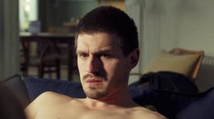 Опасный незнакомец — Русский трейлер (2025)