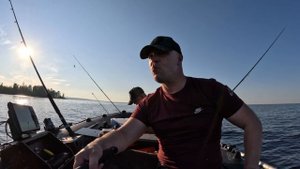 ловля судака на онежском озере. Днем половили окушка, вечером поохотились на судака