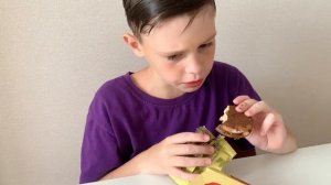 Пробую новый Choco Pie  - обзор новой вкусняшки - распаковка Чокопай - sxwarden