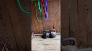 Размышления о гирях. Гири для новичков. Почему не люблю жим гирь. Тренировки с гирями.