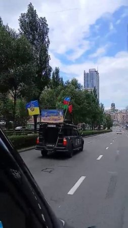 🔴Мобильный ларёк с шаурмой из свинины, мчится на срочный вызов на вещевой рынок🙂🔴