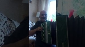 Течет Волга