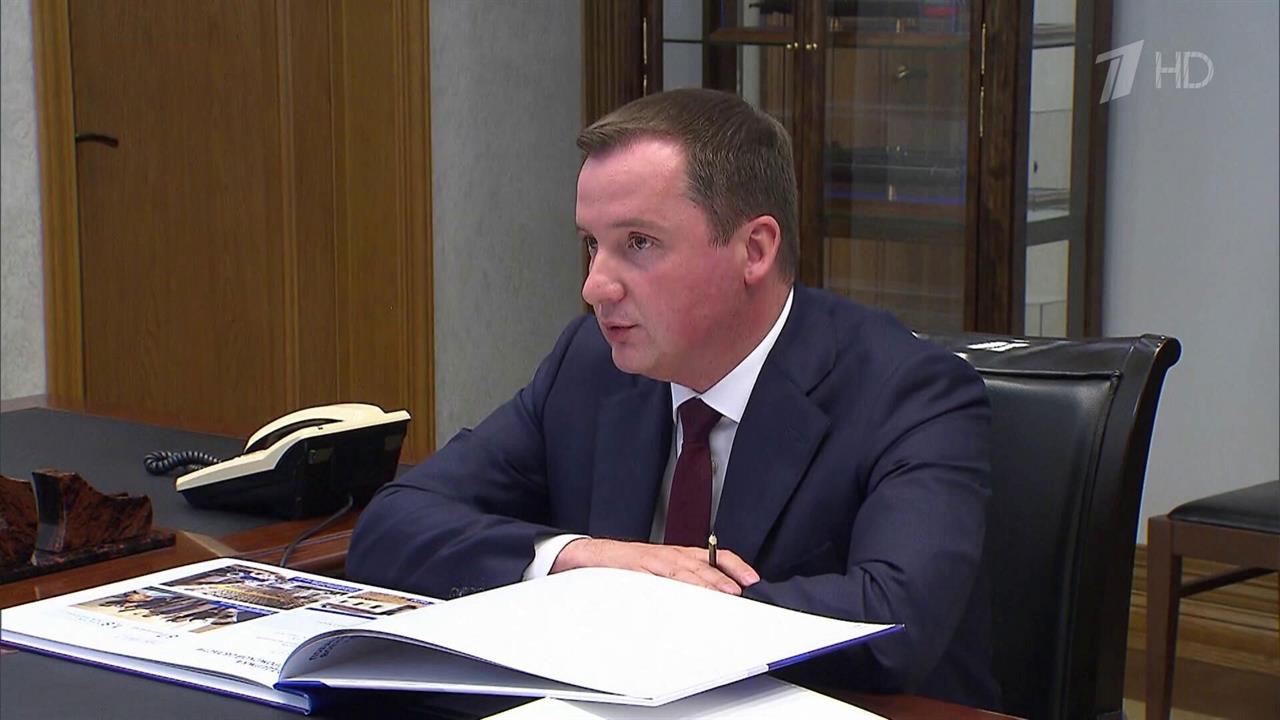 Президент встретился с губернатором Архангельской области Александром Цыбульским