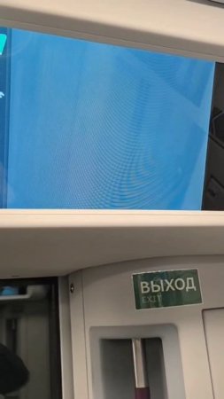 Немец под впечатлением от российского городского поезда "Иволга" !!!