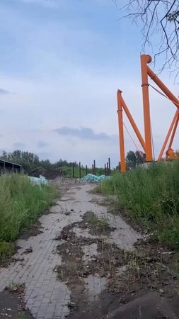 🎢Уличная часть парка «Остров Мечты» уже готова на 60% — завершен монтаж 15 аттракционов🎢