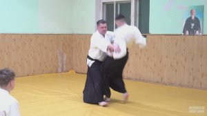 Айкидо - Кокю нагэ, объединить дыхание и бросок.