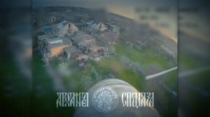 🤙 Слаженная работа разведывательного и ударного расчётов!  Оператор на Mavic любезно «снял» крыш...