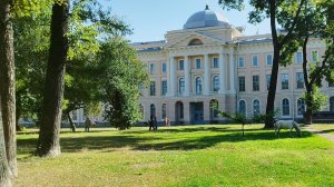 Сад Академии художеств в Санкт-Петербурге.