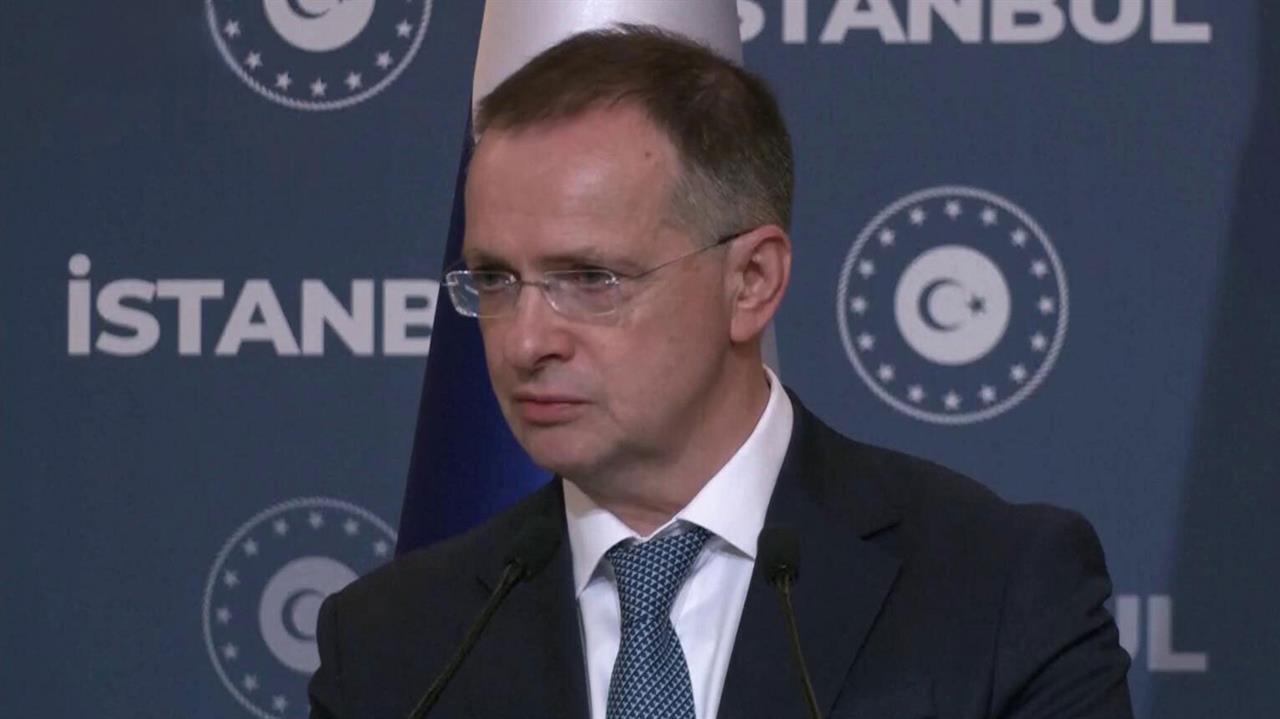 В Кремле позитивно оценивают обсуждение гуманитарных тем на переговорах в Стамбуле