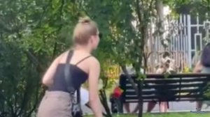 Дарите женщинам цветы