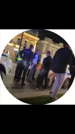 В Омске пьяный мигрант из Таджикистана порезал местного жителя, вступившегося за девушку !!!
