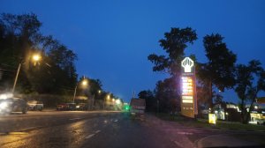 Город никогда не спит.