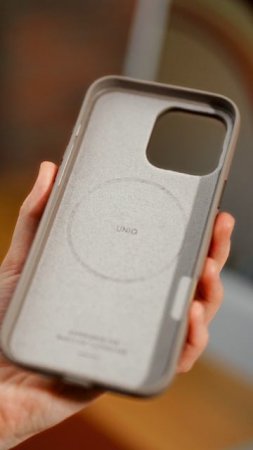 Uniq Lyden защитит iPhone от падений!