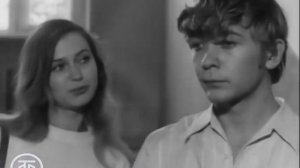 Марина СЕРДЮК и Сергей Проханов ( А пароходы  гудят и уходят 1972)