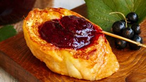 Чёрная смородина протертая с сахаром, заготовка на зиму
