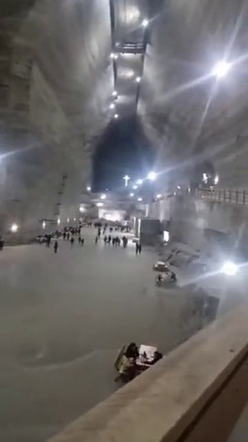 Строительство подземного города смотреть онлайн