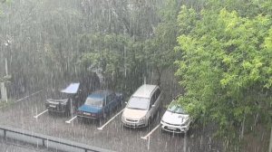 такой сильный дождь ☔ идёт