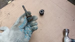 Заменил опоры стабилизатора на Ларгусе