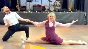 SWING DANCE Performance by Sondre & Tanya. Танцы