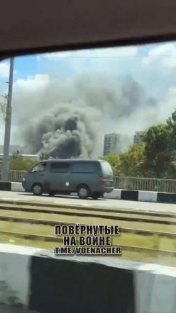 Еще кадры последствий сегодняшних прилётов в Харькове.