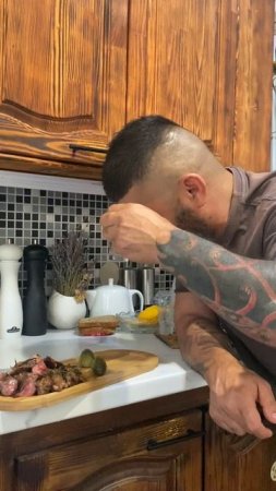 Чак стейк с кровушкой