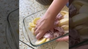 В сырно -сливочном соусе курочка с картошкой