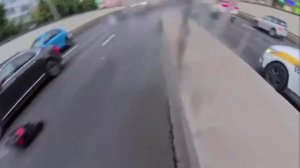 ‼️Мужчина проехался по Садовому кольцу на моноколесе со скоростью 90 км/ч‼️
