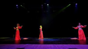 Группа восточных танцев.