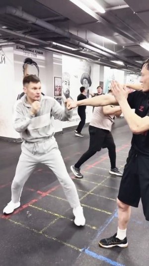 комбо против длинных рук
