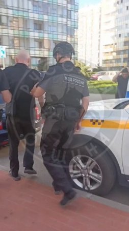 Под Петроградом дружинники задержали солевого наркомана, который пугал прохожих !!!