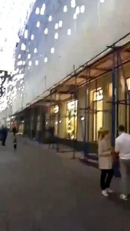 25-07-2025Прогулка по по Столешникову переулку