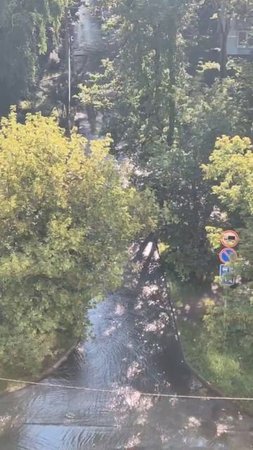 💩В Королёве в микрорайоне Юбилейный прорвало канализацию💩