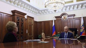 Владимир Путин встреча с Председателем Совета Федерации Валентиной Матвиенко, Кремль, 25 июля 2025