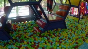 Продолжаем обзор детского парка -НАРНИЯ-