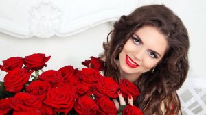 ОНА ЛЮБИЛА РОЗЫ