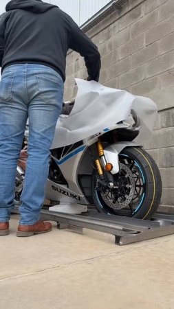 Suzuki GXR 1000R 2025