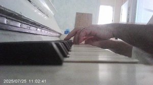 Сочиняю вступление к песне "два весёлых гуся"