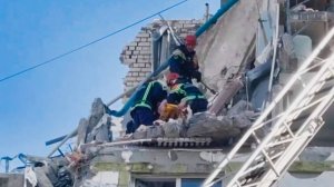 В Саратове из-под завалов извлекли мужчину, который более 6 часов пролежал, зажатый плитам