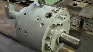 Насос 50НРР500 Д1 (50 МПа, 420 л/мин), радиально-поршневой регулируемый (внешний вид)