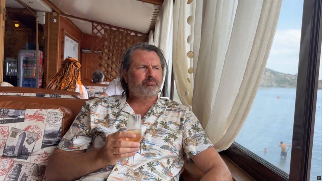 Алекс Брежнев. Видео