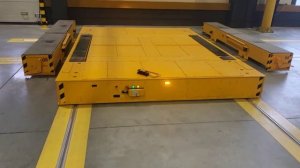 Передаточная платформа с подъемными блоками