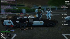 краш в наручниках